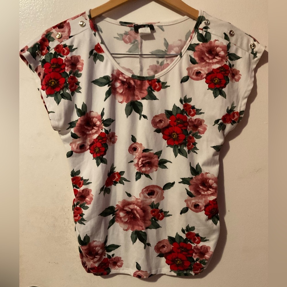 Minette women’s Floral Print Top size M